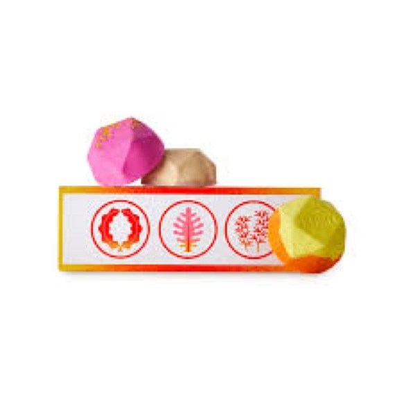 LUSH Ippuku Dan bath bombs Gift - Picture 6 of 7